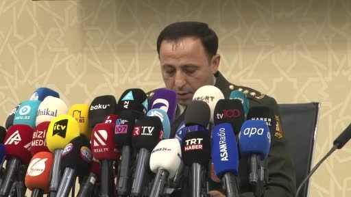 Azerbaycan Savunma Bakanlığı: “Yasa dışı Ermeni silahlı gruplar, mevzilerinden ayrılarak sivil yerleşimlerde toplanıyor”