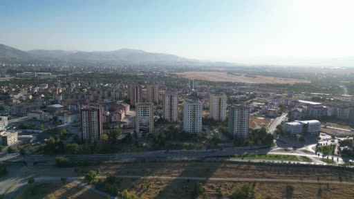 Dünyada ilk kez 15 katlı 9 blok tek seferde patlayıcı ile böyle yıkıldı