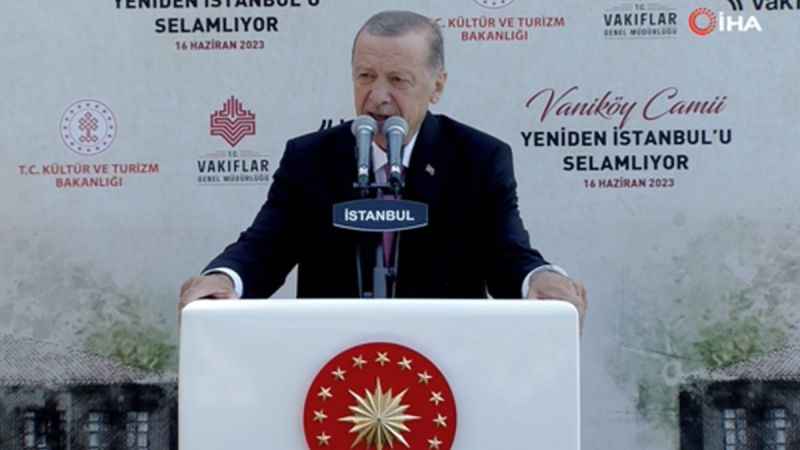 Vaniköy Camii ibadete açıldı