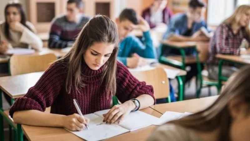 Açık liseye geçişler azaldı