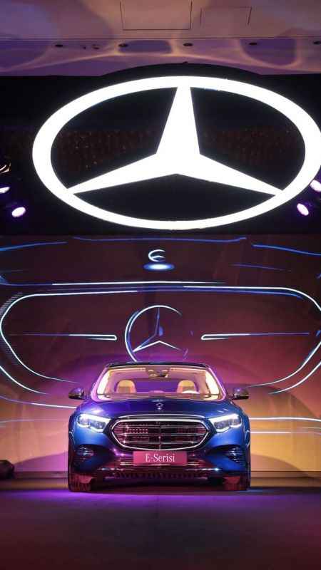 Yeni Mercedes-Benz E-Serisi ile Türkiye’de yeni sayfa açıyor Yeni Mercedes-Benz E-Serisi ile Türkiye’de yeni sayfa açıyor