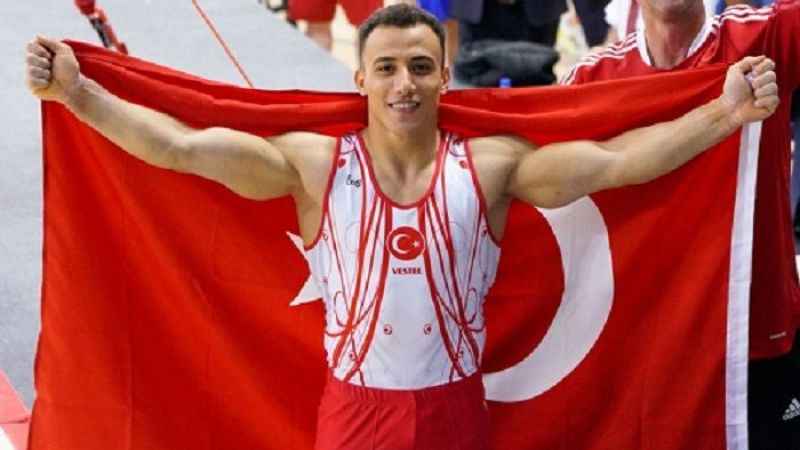 Bakan Kasapoğlu’ndan, milli cimnastikçi Adem Asil’e tebrik