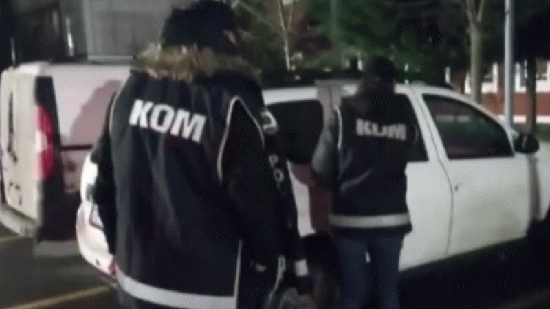 Kırmızı bültenle aranan 42 kişi yakalandı