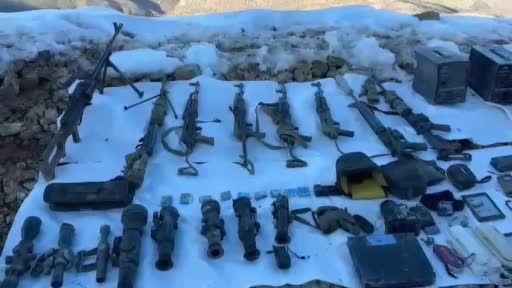 Mehmetçik terör inlerine girmeye devam ediyor