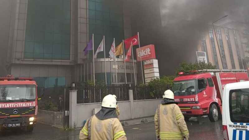 Akit merkez binasında yangın 