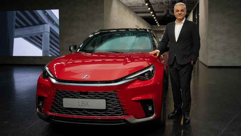 Lexus’tan sıra dışı B SUV: Yeni LBX