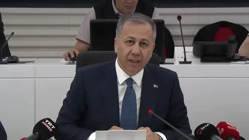 Bakan Yerlikaya: “13 ilde düzenlenen ‘Mahzen-46’ operasyonlarında 112 şüpheli yakalandı”