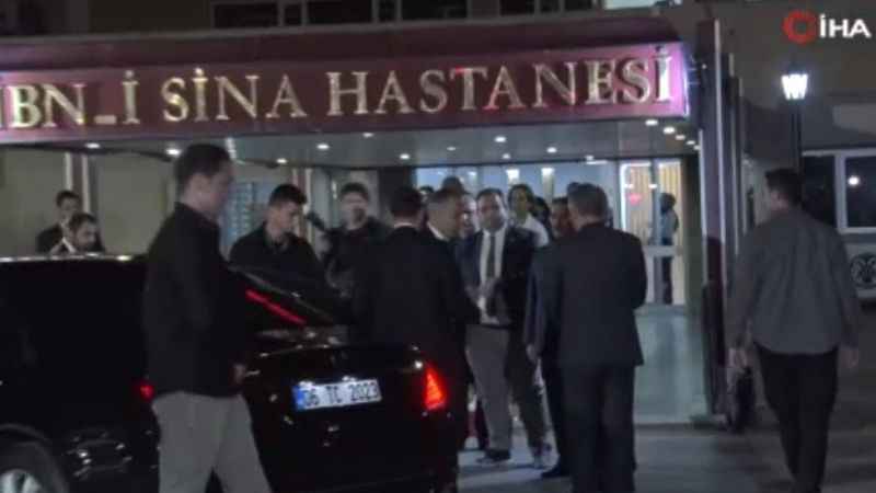 İçişleri Bakanı Ali Yerlikaya, yaralı polisleri hastanede ziyaret etti