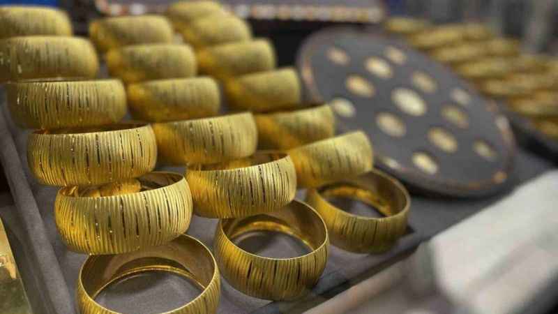 Ons altın son 1 yılın en yüksek seviyesinde