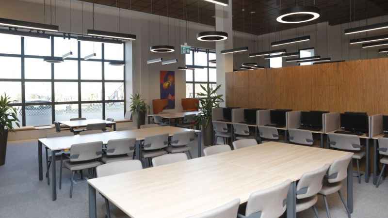 Arnavutköy'de akıllı kütüphane deneyimi!