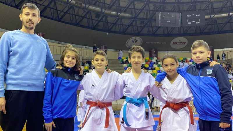 Arnavutköy'ün karatecilerinden üstün başarı