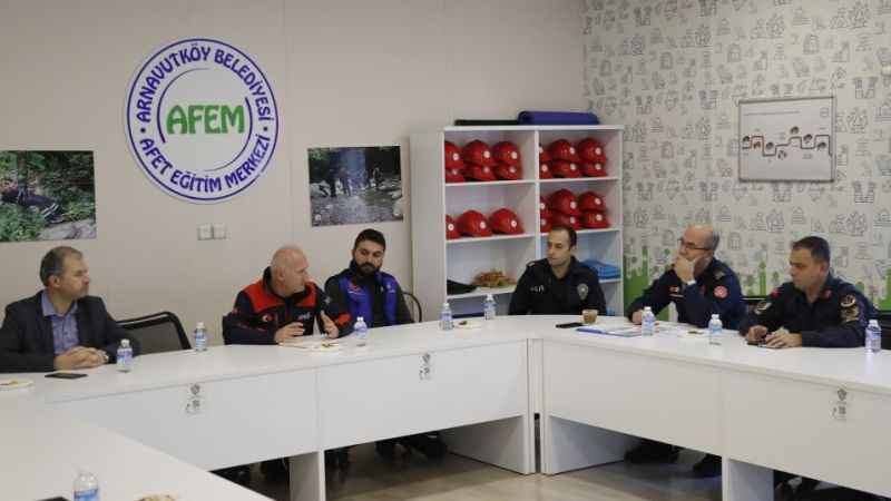 Arnavutköy'de afetlere karşı hazırlık toplantısı