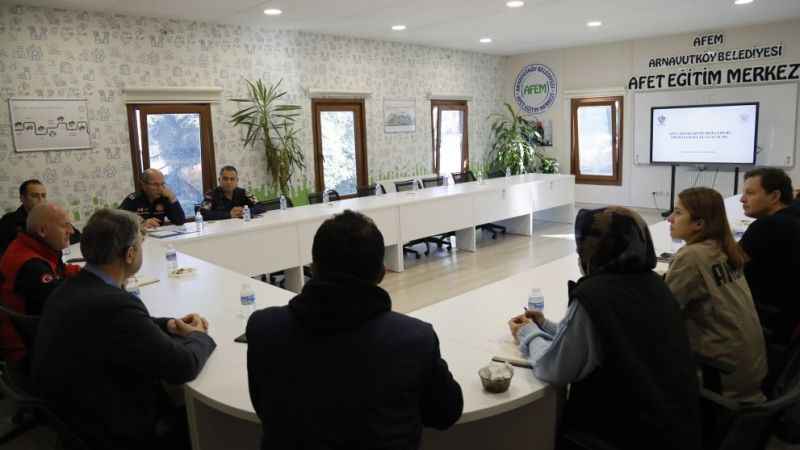 Arnavutköy'de afetlere karşı hazırlık toplantısı