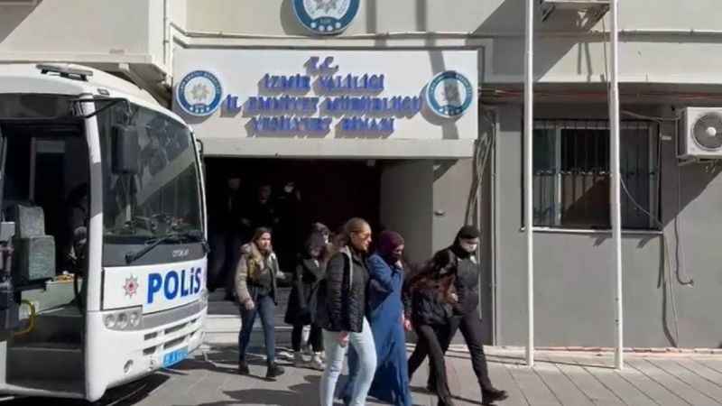 Yeşilçam filmleri gerçek oldu: İçeceklerine ’kokusuz aseton’ atıp uyutarak dolandırmışlar