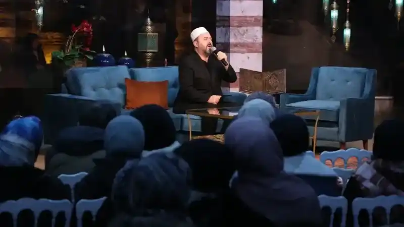 Prof. Dr. Pişgin “Allah hidayet vasıtası olarak Kur’an’ı indirdi”