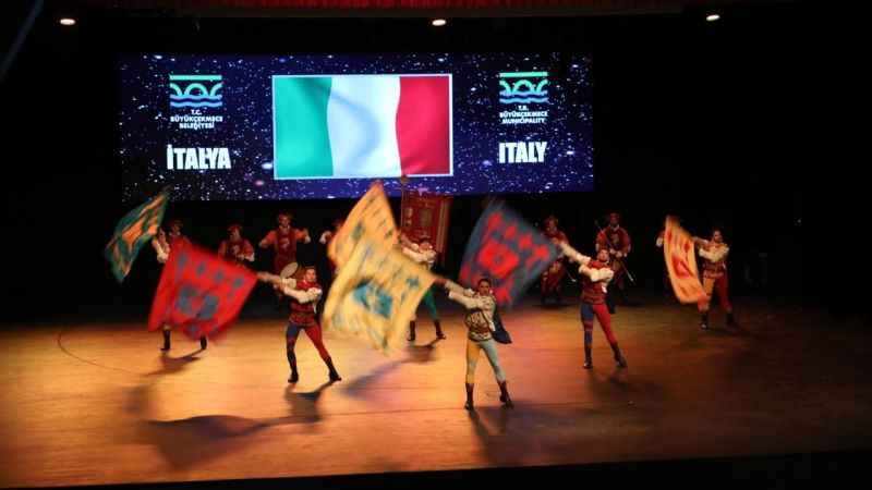 Uluslararası Halk Dansları'nda 25 ülke yarışıyor