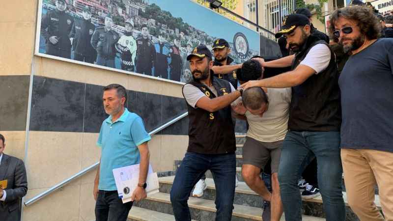 Esenyurt’taki tekel bayi cinayetinin zanlıları adliyeye sevk edildi