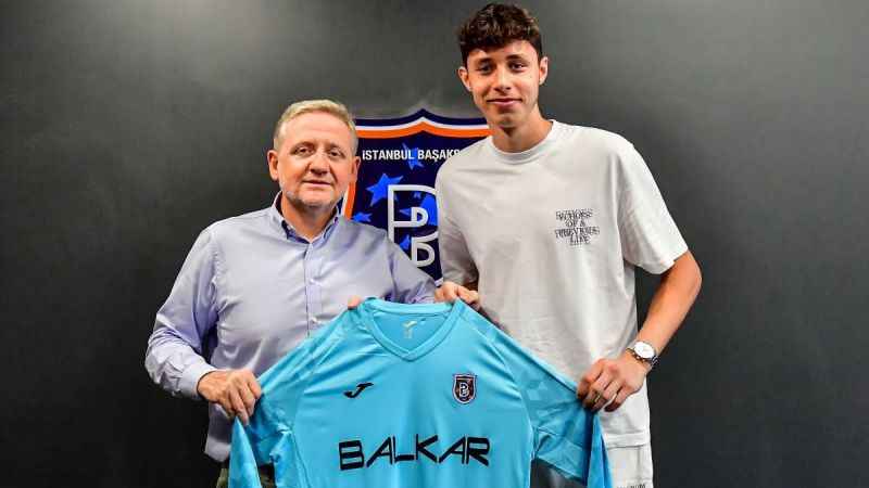 RAMS Başakşehir, Deniz Dilmen’in sözleşmesini 4 yıl uzattı