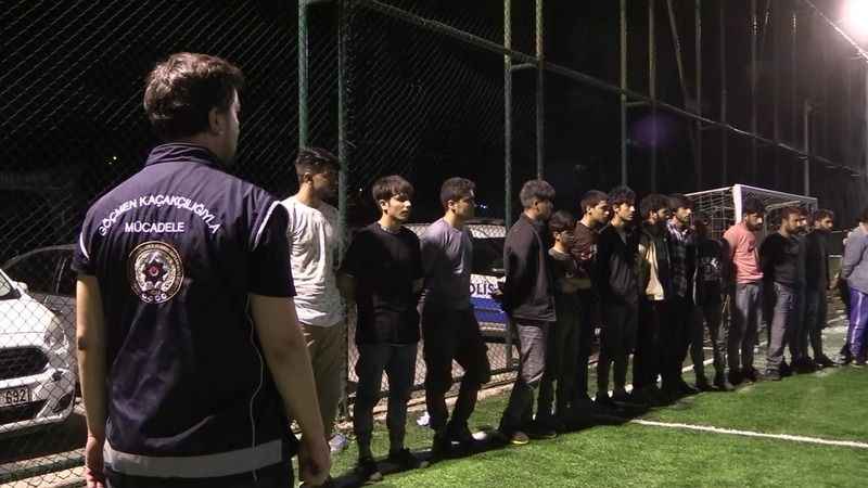 Amasya’da tırda 70 kaçak göçmen yakalandı