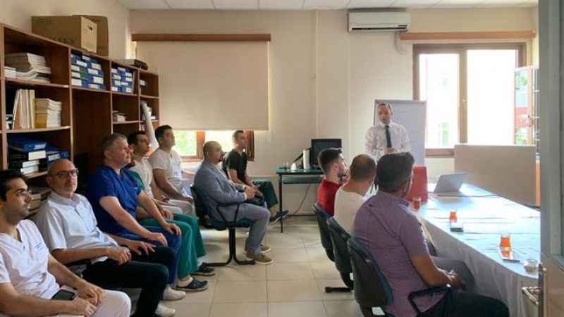 Yurt içi ve yurt dışından gelen hekimlere cerrahi sünnet eğitimi