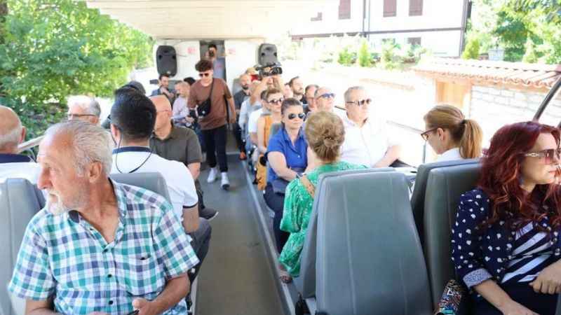 Gazeteciler turist olup Safranbolu'yu gezdi