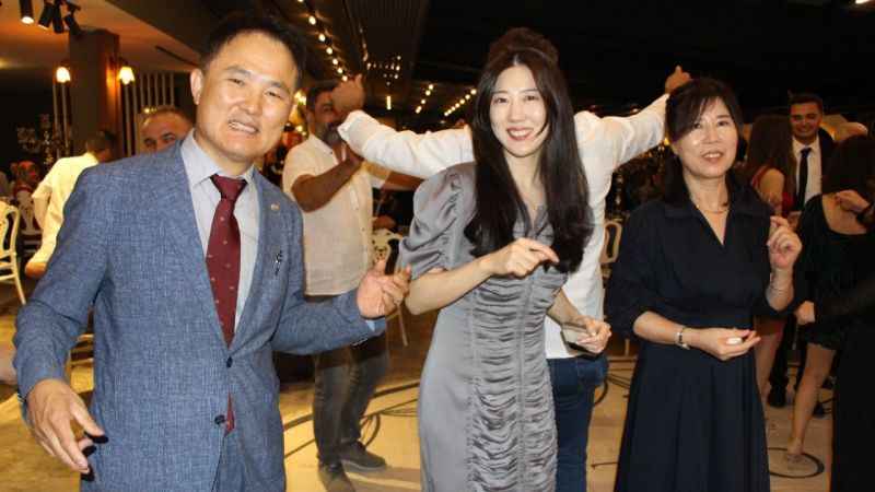 Koreli Yoojin kalbini Türk askeri Haluk’a kaptırdı