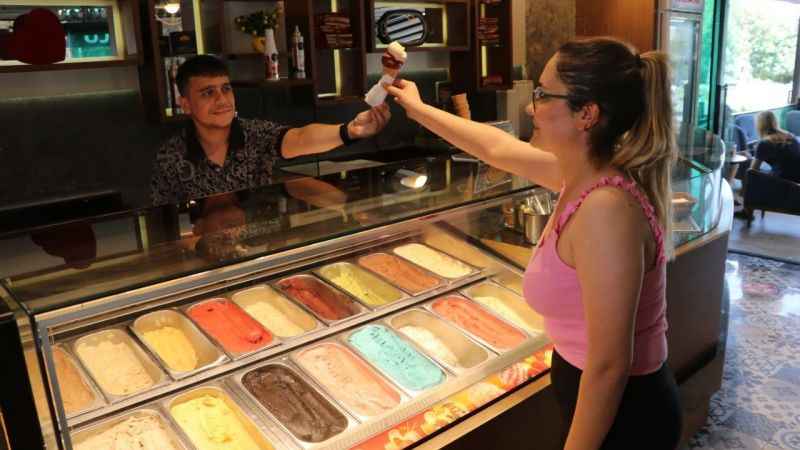 Dondurmada ‘süt tozu’ ve ‘tatlandırıcı’ oyunu