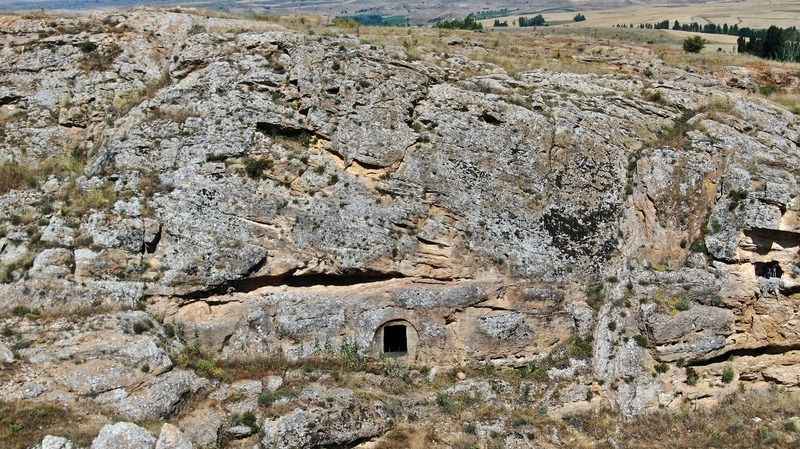 Sivas'taki gizemli oyuk merak uyandırıyor