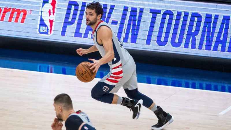 Fenerbahçe Beko, Raul Neto’yu renklerine bağladı