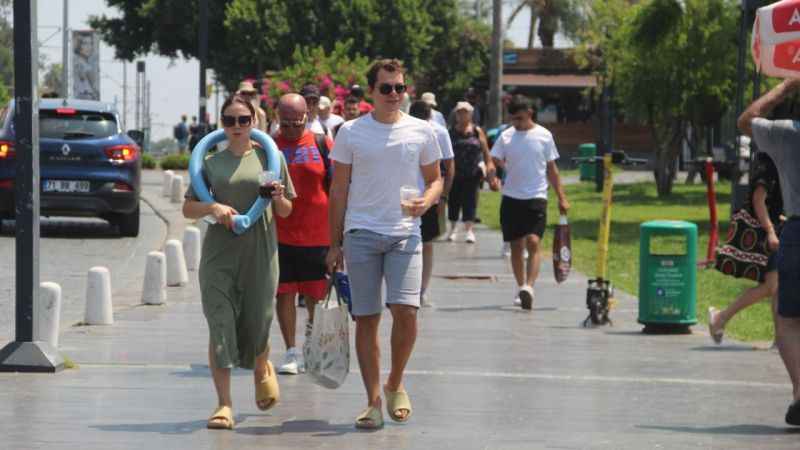 Eyyamıbahur Antalyalıları da bunalttı