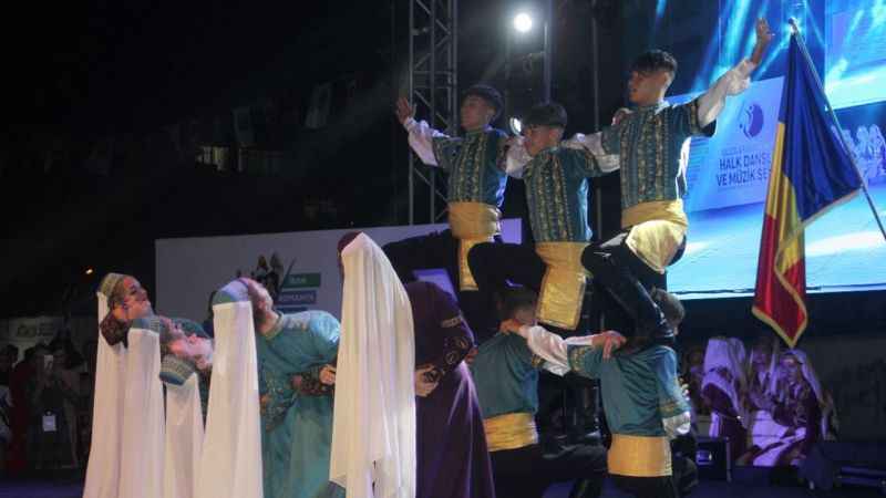 Uluslararası Atakum Halk Dansları finali