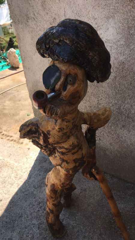 Ağaç kökleri usta ellerde sanata dönüşüyor