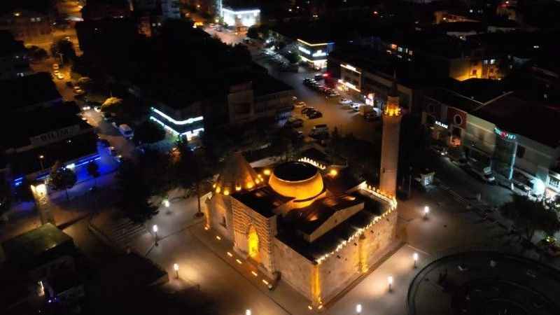 Cacabey Medresesi drone görüntüsüyle hayran bıraktı