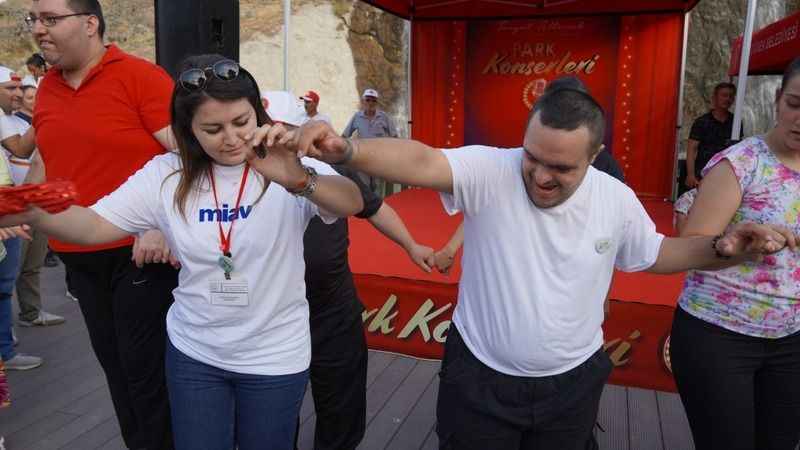 Engelsiz Gönüller Yaz Şenliği’nde final konseri