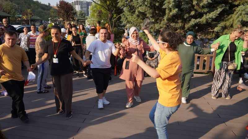 Engelsiz Gönüller Yaz Şenliği’nde final konseri