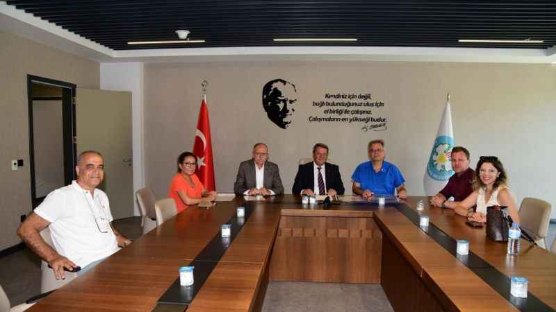 Manisa Kurtuluş Müzesi'nde sergilenecek ilk eserler bağışlandı