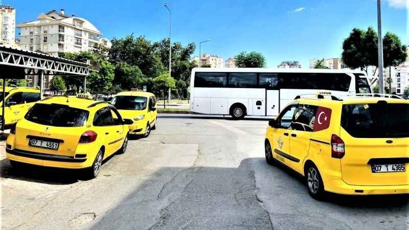Antalya'da taksimetre açılış 20 TL, indi bindi ise 60 TL oldu