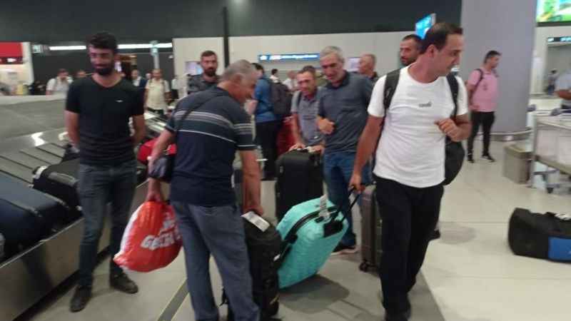 Nijer’deki Türk vatandaşları özel seferle İstanbul’a geldi