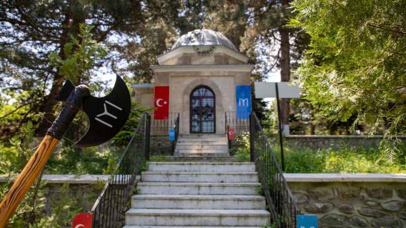 İnegöl ücretsiz Turgut Alp türbe gezisi düzenliyor