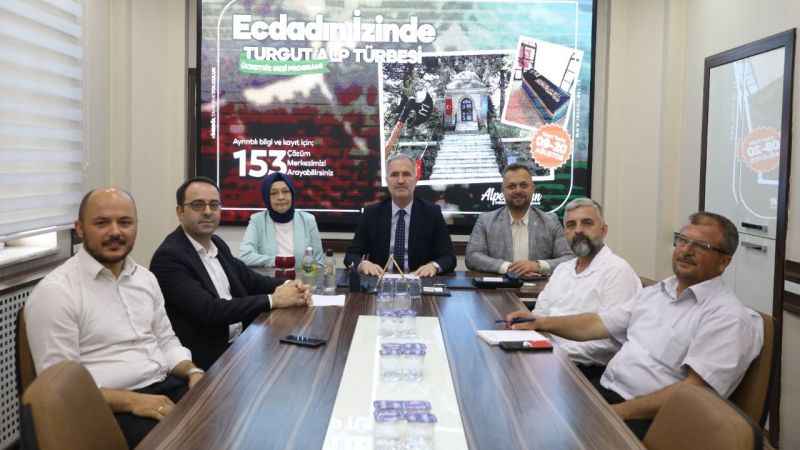 İnegöl ücretsiz Turgut Alp türbe gezisi düzenliyor