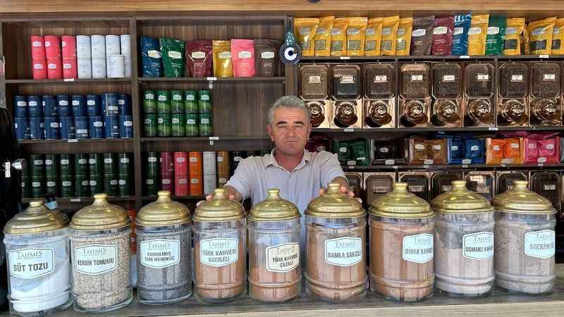 Asırlık Tahmis kahvesi depreme meydan okudu