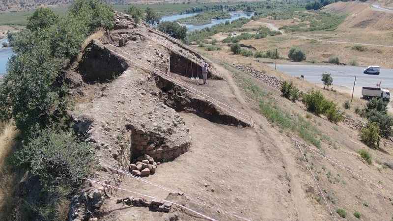 Sebeterias Kalesi gün yüzüne çıkıyor
