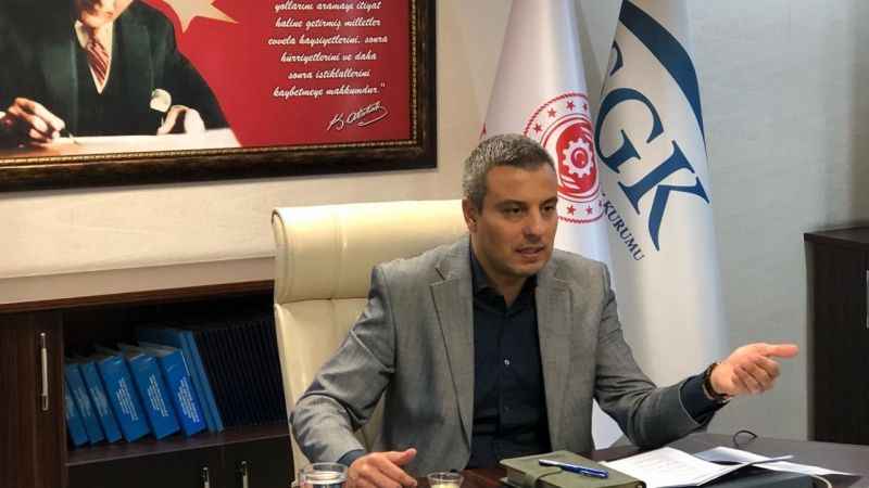 SGK İzmir İl Müdürü Kurt: “İşsizlik ödeneği teşviki işverenin prim maliyetini düşüyor”