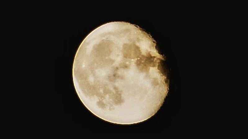 Gökyüzünde “Süper Ay” şöleni