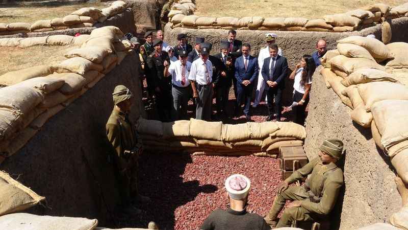 Çanakkale Savaşı siperlerde canlandırıldı
