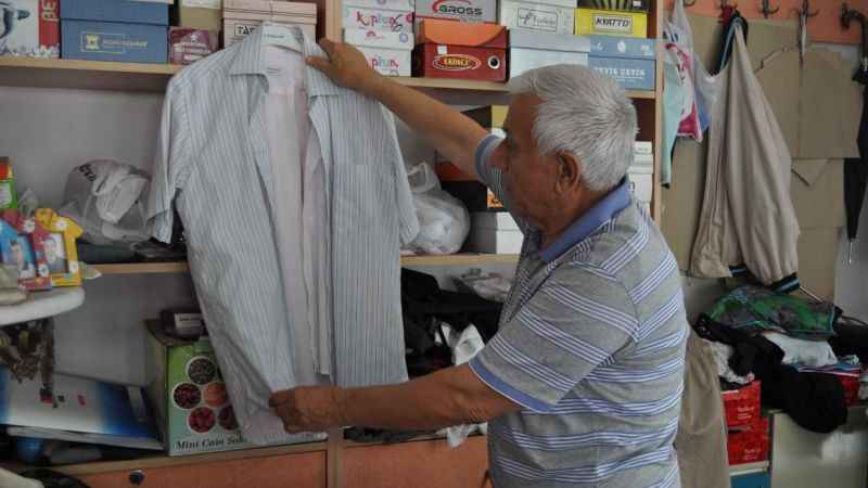 Sıcak havalar ünlü terzinin geleneğini bozdu