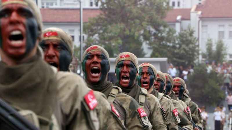 Bin 582 komando dualarla mezun oldu