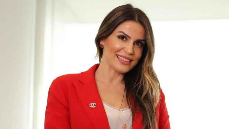 ‘Barbie’ye benzemek isteyenler estetikçilerin yolunu tutuyor