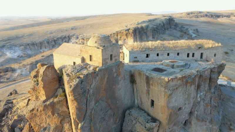 Aksaray'daki Yüksek Kilise ziyaretçilerini ağırlıyor