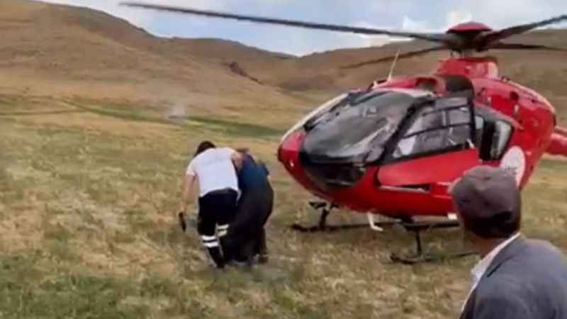 Arı soktu rahatsızlandı, imdadına helikopter yetişti 